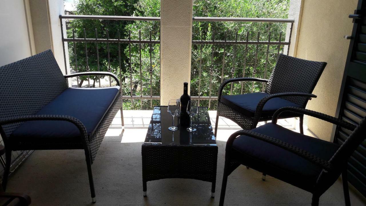 Apartmani Vitturi Kastela Exterior photo